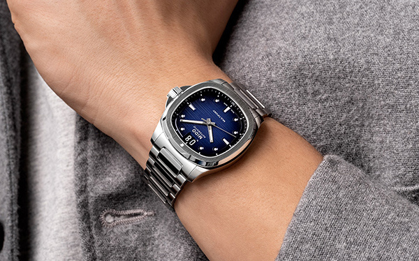 美度手表表壳有划痕处理技巧集锦(图) 美度手表表壳有划痕处理技巧集锦(图)